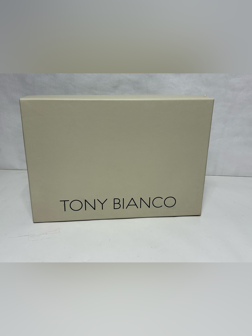 Tony Bianco Cream Shoe Box with Black Logo size 9 - Picture 11 of 11